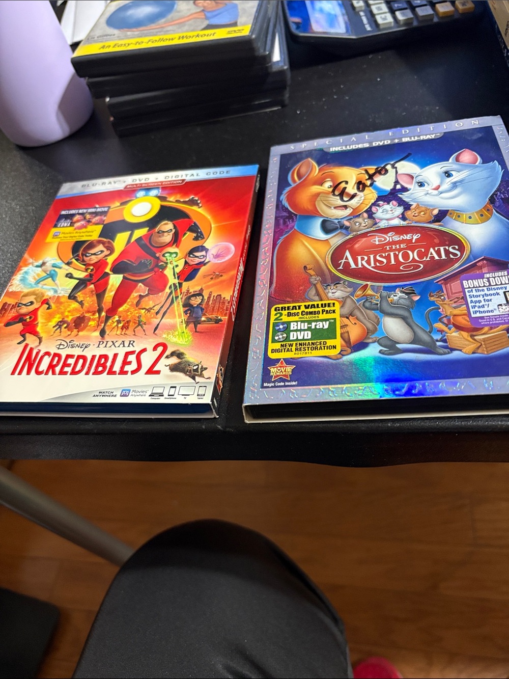Incredibles 2 (Red) - Blu-ray/DVD and Disney Aristocats